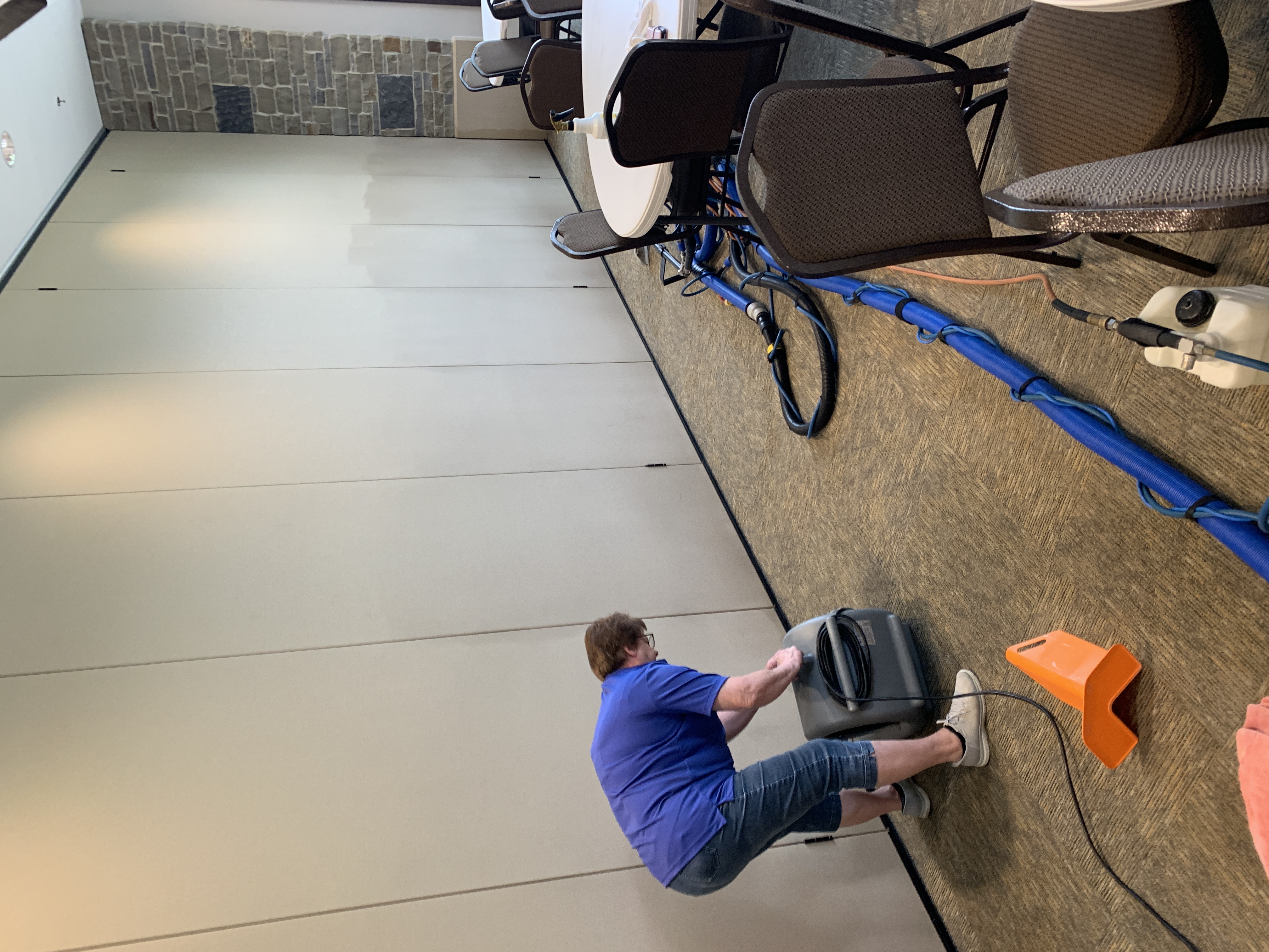 Cubicle & Wall Panel Cleaning — photo 4
